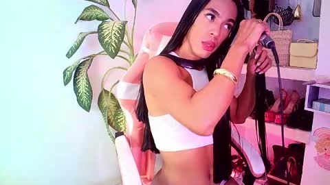 Snapshot of rosalindasexy chatting on May 2026 05:36:02 AM Rosalinda online show from May 2026 05:36:02 AM