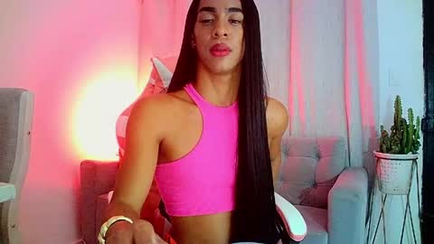 Snapshot of rosalindasexy chatting on May 2026 08:32:01 AM Rosalinda online show from May 2026 08:32:01 AM