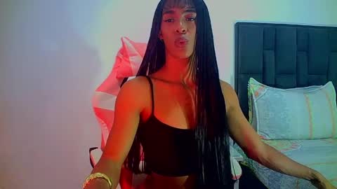 Snapshot of rosalindasexy chatting on May 2026 09:24:01 PM Rosalinda online show from May 2026 09:24:01 PM