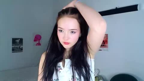 Rosaly online show from March 2026 02:33:01 PM