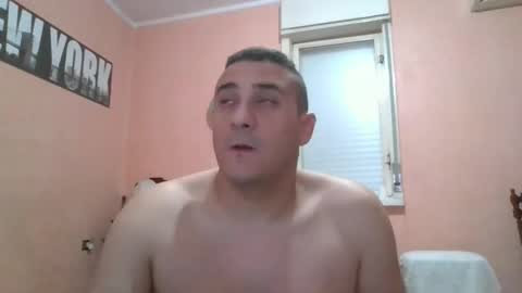 Snapshot of rosario1212 chatting on October 2025 10:53:02 PM Rosario online show from October 2025 10:53:02 PM