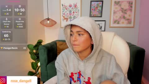 Rose online show from January 2025 10:08:02 PM