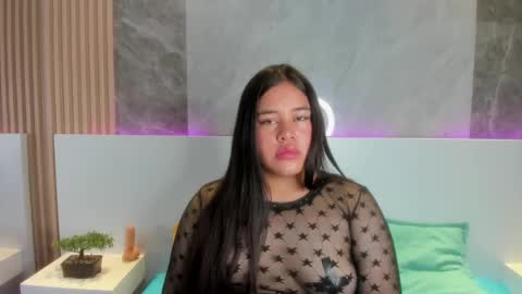 Snapshot of rose_nova_ chatting on January 2025 12:04:02 PM Rose 3 online show from January 2025 12:04:02 PM