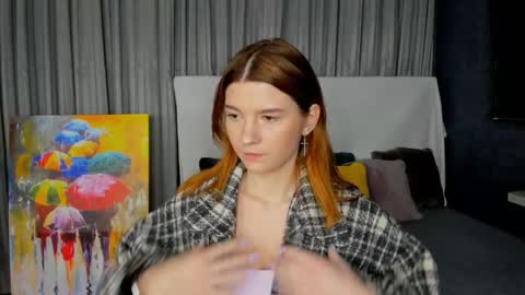 Snapshot of roseblanche2k chatting on February 2025 10:25:01 PM Florin online show from February 2025 10:25:01 PM