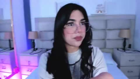 Rose online show from September 2025 01:46:01 PM