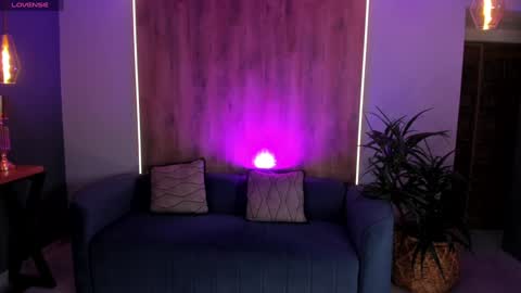 Rose  online show from December 2024 07:24:02 PM