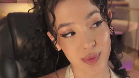 Rose  online show from October 2025 06:58:02 PM