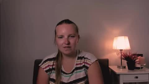 Snapshot of rosehypnotic chatting on May 2026 05:43:01 PM Rose online show from May 2026 05:43:01 PM