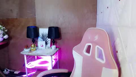 TONETH online show from October 2025 02:59:01 PM
