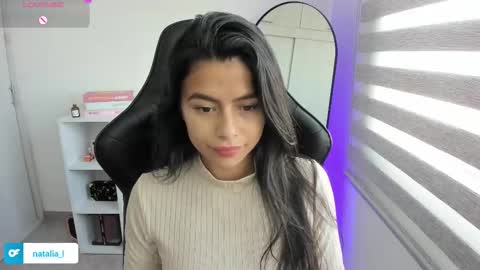 Nat online show from November 2025 02:37:02 PM