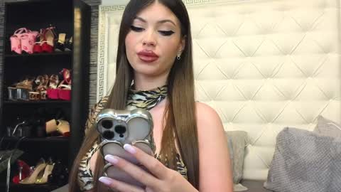 Gabriela online show from January 2025 06:52:02 AM