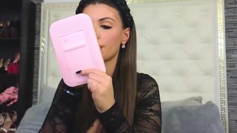 Gabriela online show from October 2025 06:35:02 AM