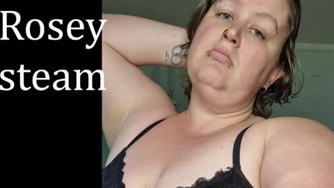 Snapshot of rosey231357695 chatting on September 2025 07:52:02 AM Rosey online show from September 2025 07:52:02 AM