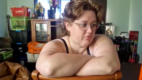 Snapshot of rosey231357695 chatting on November 2025 08:53:01 PM Rosey online show from November 2025 08:53:01 PM