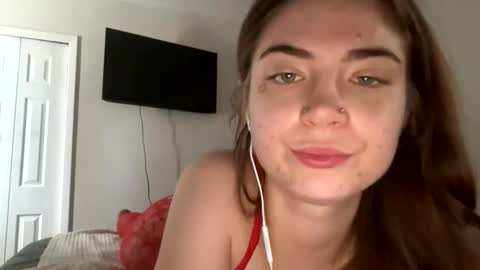 Snapshot of roseyla1 chatting on February 2026 07:23:01 PM roseyla1 online show from February 2026 07:23:01 PM