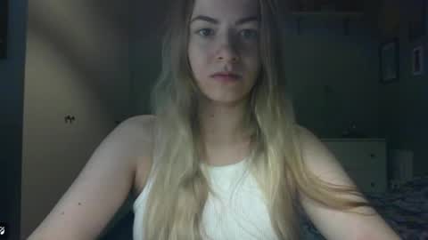 Snapshot of rosie_june chatting on May 2026 06:41:02 AM Rosie online show from May 2026 06:41:02 AM