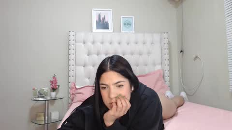 rosiehw online show from February 2025 06:20:01 PM