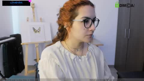 Snapshot of rosiexxx24 chatting on October 2025 01:52:01 PM Rosie online show from October 2025 01:52:01 PM