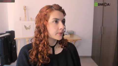 Snapshot of rosiexxx24 chatting on October 2025 03:53:01 PM Rosie online show from October 2025 03:53:01 PM