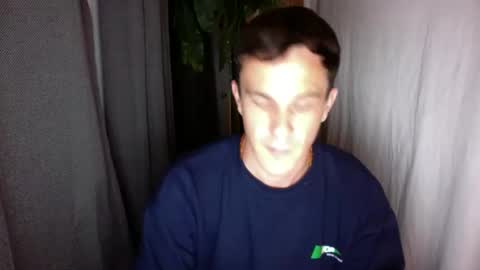 Snapshot of rosscollab chatting on November 2025 02:10:02 AM RossCollab online show from November 2025 02:10:02 AM