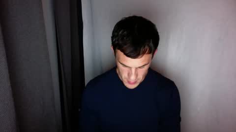 Snapshot of rosscollab chatting on November 2025 12:32:01 AM RossCollab online show from November 2025 12:32:01 AM