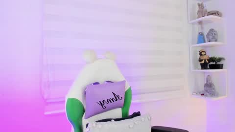   online show from January 2025 11:10:01 AM