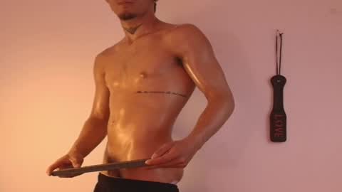 rosse_one online show from November 2025 07:10:01 PM