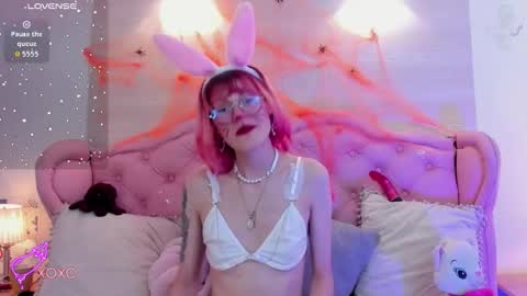 rossiie_hunt_ online show from October 2025 05:56:01 PM