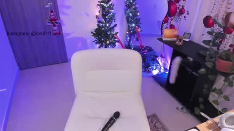 Snapshot of rossth11 chatting on December 2024 11:59:01 PM Im Ross online show from December 2024 11:59:01 PM