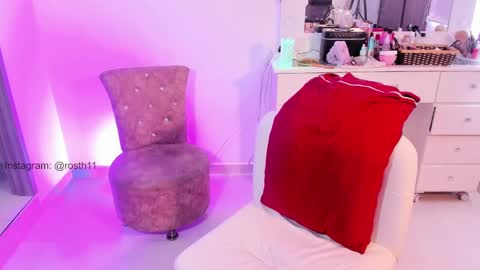 Snapshot of rossth11 chatting on January 2025 09:40:01 PM Im Ross online show from January 2025 09:40:01 PM