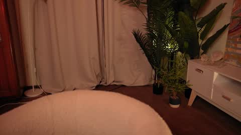 Snapshot of rosy_petal chatting on September 2025 10:11:01 PM rosy_petal online show from September 2025 10:11:01 PM