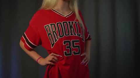 RosyChiks online show from November 2025 08:13:02 PM