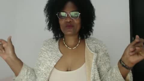 Snapshot of roushlove chatting on October 2025 02:38:02 PM luxa online show from October 2025 02:38:02 PM