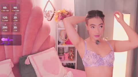 Rousse 3 online show from November 2025 12:16:02 PM