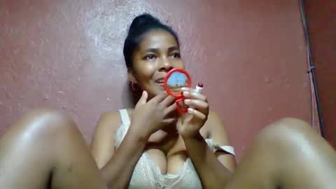 rovaelyah online show from November 2025 03:41:01 AM