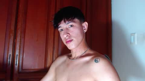 rowanboy23 online show from September 2025 12:10:02 AM