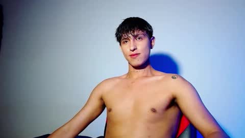 rowanboy23 online show from November 2025 04:56:01 AM