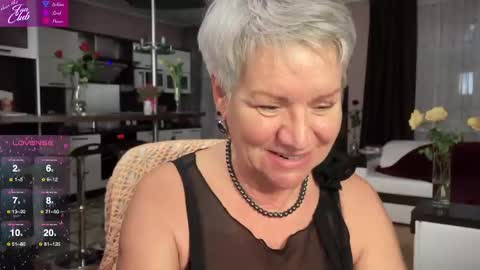 Roxana online show from February 2025 05:54:02 PM