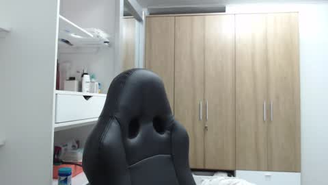 Snapshot of roxanalove7 chatting on January 2025 02:11:01 AM Roxana online show from January 2025 02:11:01 AM