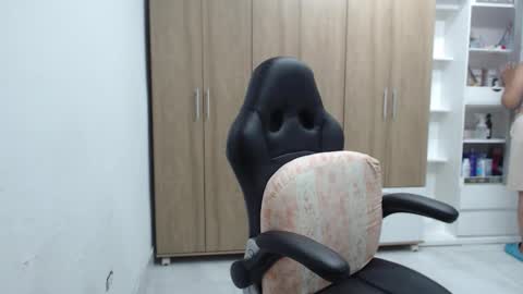 Snapshot of roxanalove7 chatting on November 2025 05:39:02 AM Roxana online show from November 2025 05:39:02 AM