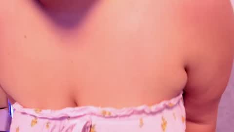 Snapshot of roxanebrown chatting on June 2026 07:25:02 PM roxanebrown online show from June 2026 07:25:02 PM