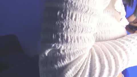 Roxane online show from November 2025 07:52:02 AM