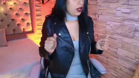 roxanne_han online show from September 2025 11:26:01 AM