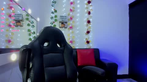 roxanne online show from September 2025 08:58:02 PM