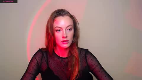 Snapshot of roxasemi_ chatting on October 2025 12:03:01 PM Roxa online show from October 2025 12:03:01 PM