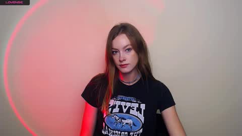 Snapshot of roxasemi_ chatting on October 2025 08:01:01 AM Roxa online show from October 2025 08:01:01 AM