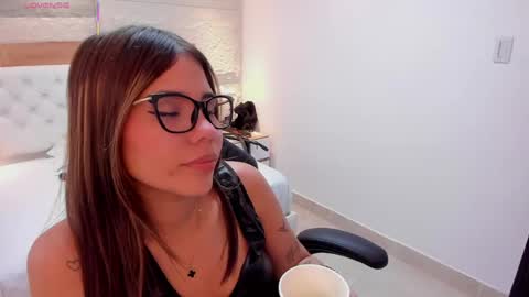 R O X Y  online show from May 2026 07:31:02 PM