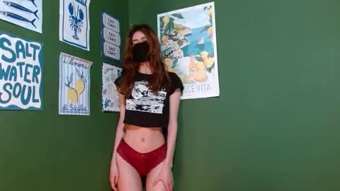 Snapshot of roxiehood chatting on February 2026 01:59:02 AM Roxie online show from February 2026 01:59:02 AM