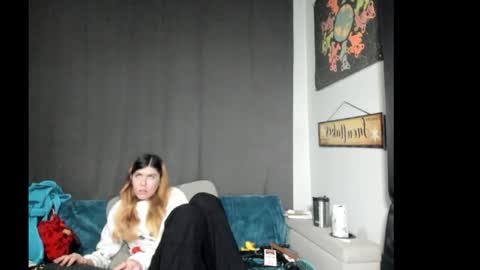 roxihazeleyes online show from January 2026 02:33:02 PM