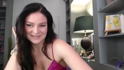 roxxiejet online show from October 2025 08:37:01 AM